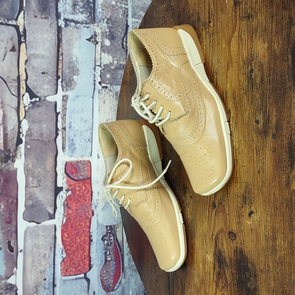 Enzo Angiolini Leather Lace-up Flats - Picture 5 of 12